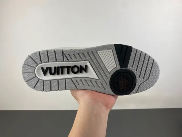 Louis Vuitton LV Trainer White Black Pebbled Leather Contrast Piping Lifestyle Sneakers 9