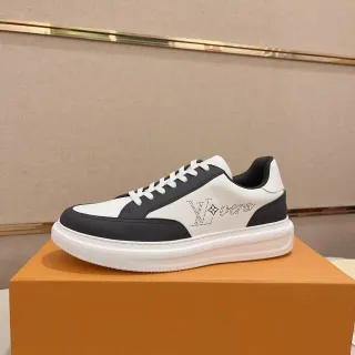 Louis Vuitton LV Trainer Blancos y Negros Perforados con Monograma Cuero de Dos Tonos Sneakers Lifestyle