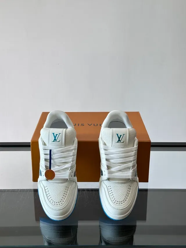লুইস ভিটন LV Trainer সাদা নীল স্ট্রাকচার্ড লেদার আপার পারফোরেটেড ডিটেলিং লাইফস্টাইল স্নিকার্স 4