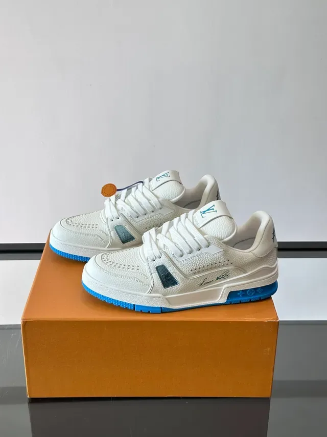 লুইস ভিটন LV Trainer সাদা নীল স্ট্রাকচার্ড লেদার আপার পারফোরেটেড ডিটেলিং লাইফস্টাইল স্নিকার্স 5