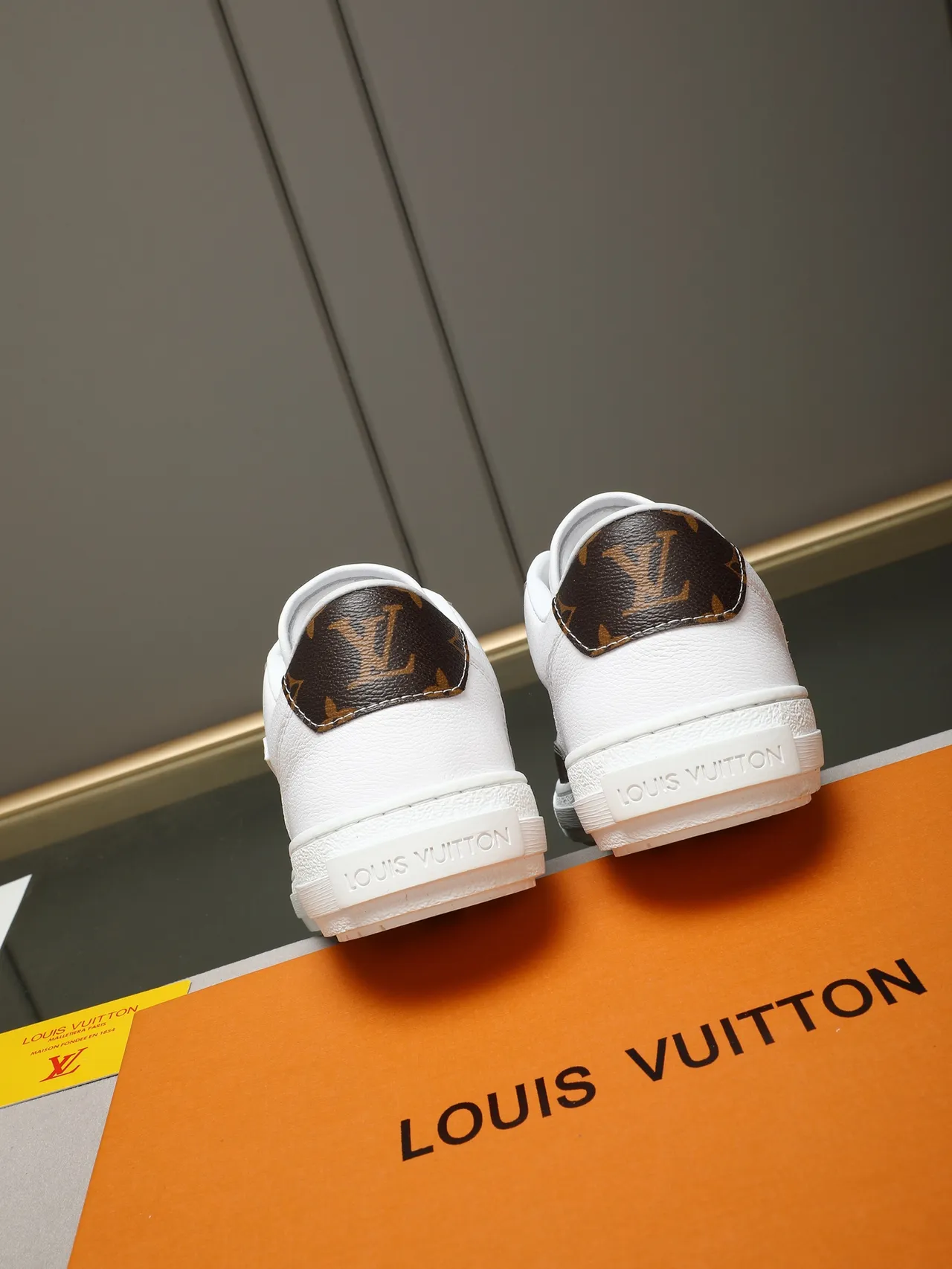 Louis Vuitton LV Trainer White Brown Leather Upper Monogram Canvas Toe And Heel Lifestyle Sneakers 4