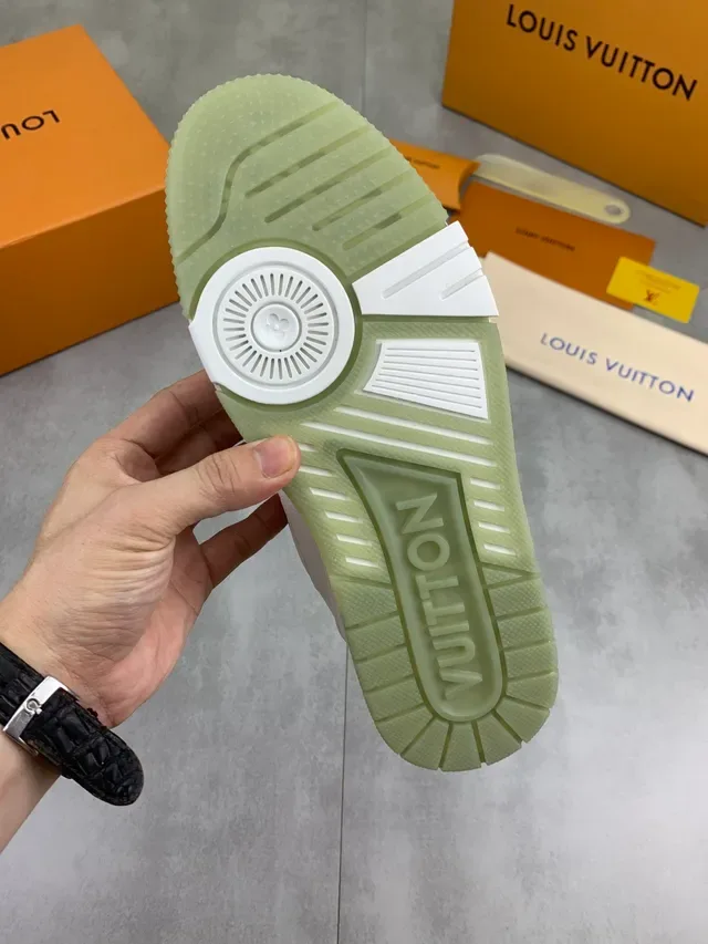 Louis Vuitton LV Trainer White Green Layered Leather Construction Geometric Side Panel Lifestyle Sneakers 3