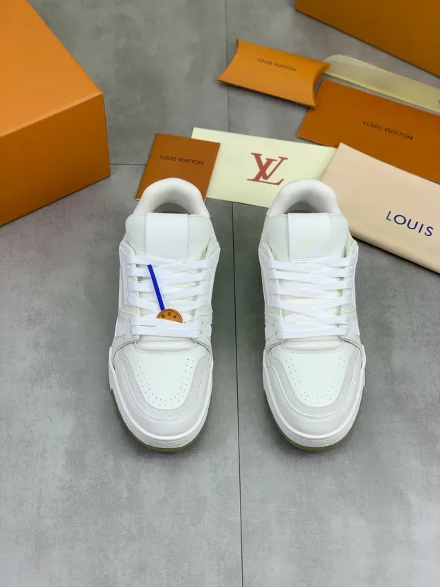 Louis Vuitton LV Trainer White Green Layered Leather Construction Geometric Side Panel Lifestyle Sneakers 5