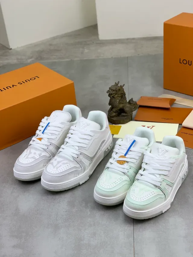 Louis Vuitton LV Trainer 白绿 分层混合材质鞋面 雕塑中底 生活方式运动鞋 2