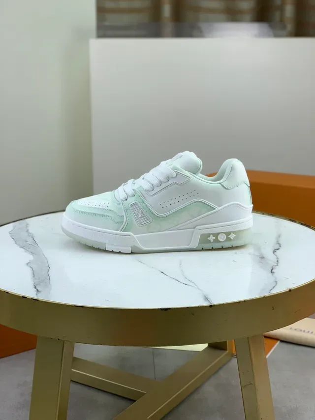 Louis Vuitton LV Trainer 白绿 分层混合材质鞋面 雕塑中底 生活方式运动鞋 6