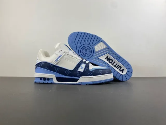 Louis Vuitton LV Trainer Blanc Navy Monogrammed Panels Cuir Supérieur Lifestyle Sneakers 12