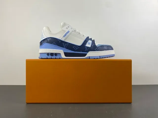 Louis Vuitton LV Trainer Blanc Navy Monogrammed Panels Cuir Supérieur Lifestyle Sneakers 15