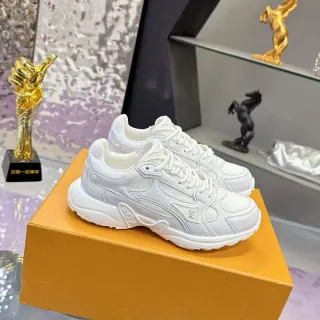 Louis Vuitton LV Trainer أبيض ظلال طبقات تركيبية تراكبات حذاء رياضي سميك