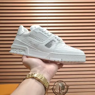 Louis Vuitton LV Trainer Blanco Plateado Cuero Texturizado Granulado Parte Superior Zapatillas Lifestyle