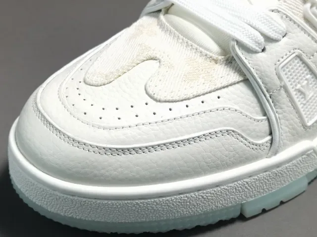 Louis Vuitton LV Trainer Blanc Translucide Monogrammed Tissu Supérieur Superpositions Cuir Lifestyle Sneakers 4