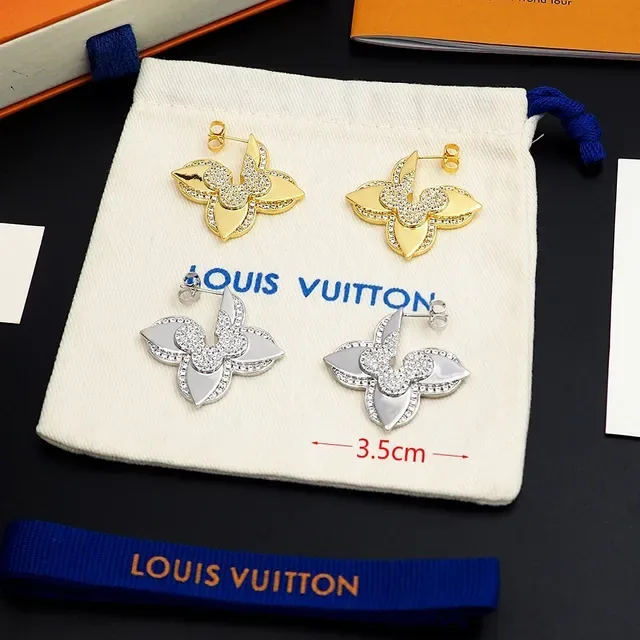 Louis Vuitton Medaillon Fleur-de-Lis Pavé Gold-Tone Earrings 4