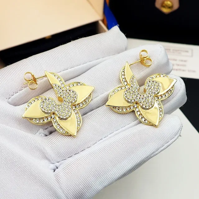 Louis Vuitton Medaillon Fleur-de-Lis Pavé Gold-Tone Earrings 5