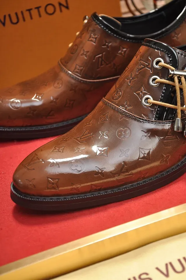 Sapatos Oxford Louis Vuitton Monogram Marrom Cap-Toe 2