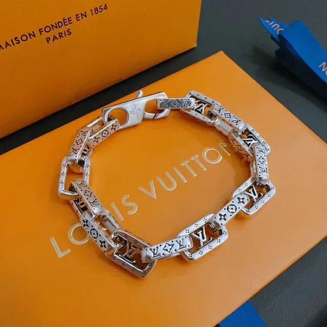 Louis Vuitton Monogram Chain Bracelet Silver-Tone Bracelet 9