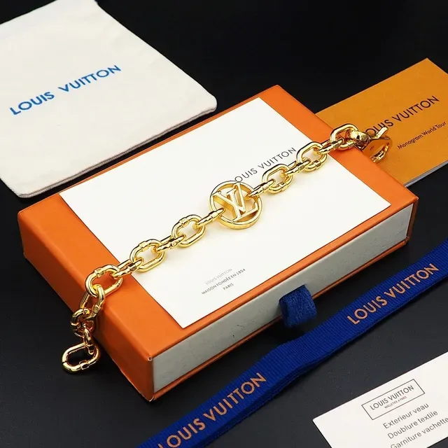 Louis Vuitton Monogram Chain Gold-Tone Bracelet 7