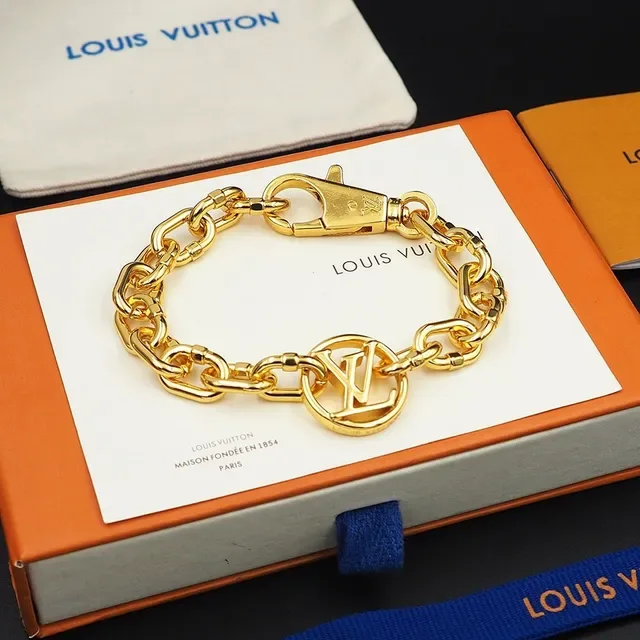 Louis Vuitton Monogram Chain Gold-Tone Bracelet 8