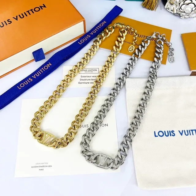 Louis Vuitton Monogram Chain Gold-Tone Curb Link Necklace 7