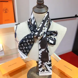 Louis Vuitton Monogram Chain Key Print Silk Scarf