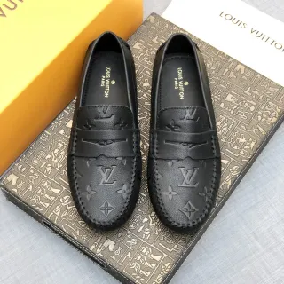 Louis Vuitton 花押字压花皮革乐福鞋