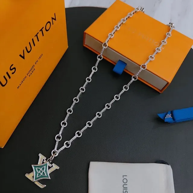 Louis Vuitton Monogram Enamel Pendant Necklace 5