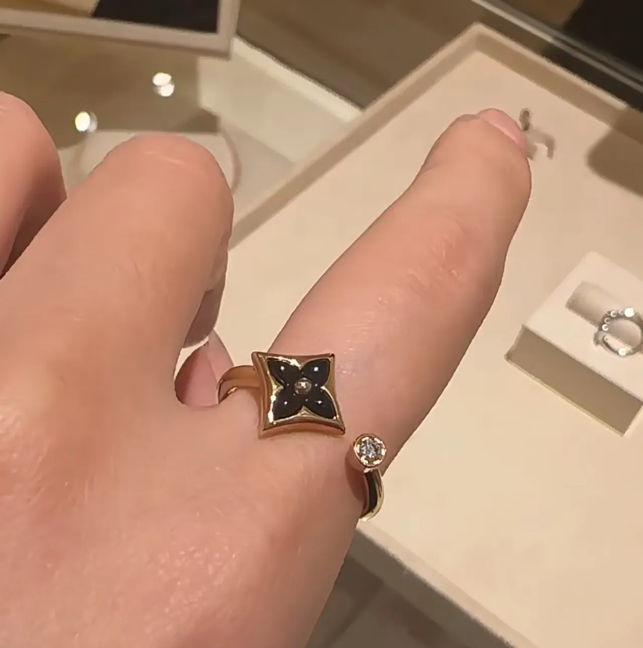 Louis Vuitton Monogram Flower Enamel Open-Band Rings 5