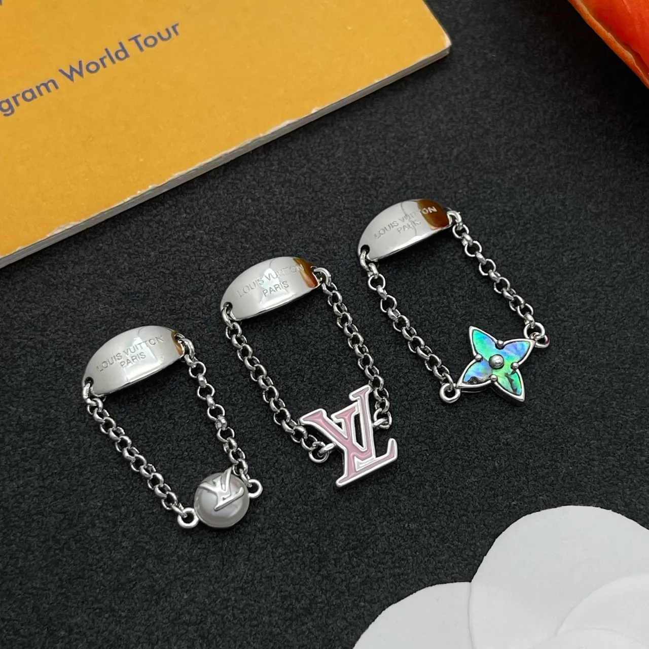 Louis Vuitton Monogram Flower Pearl Chain Rings 8