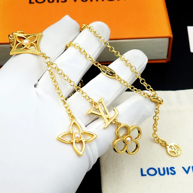 Louis Vuitton Monogram Flower Pearl Gold-Tone Necklace 4
