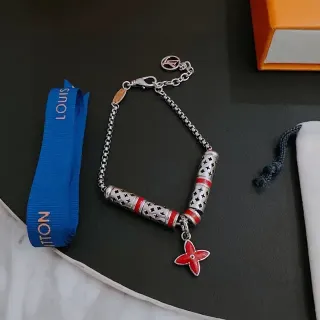 سوارة Louis Vuitton Monogram Flower إيمل أحمر سلسلة فضية