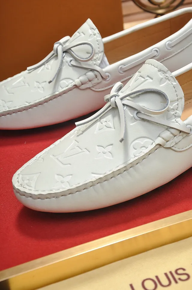 Louis Vuitton Monogram Loafer Off-White Leather Bow-Tie Loafers 3
