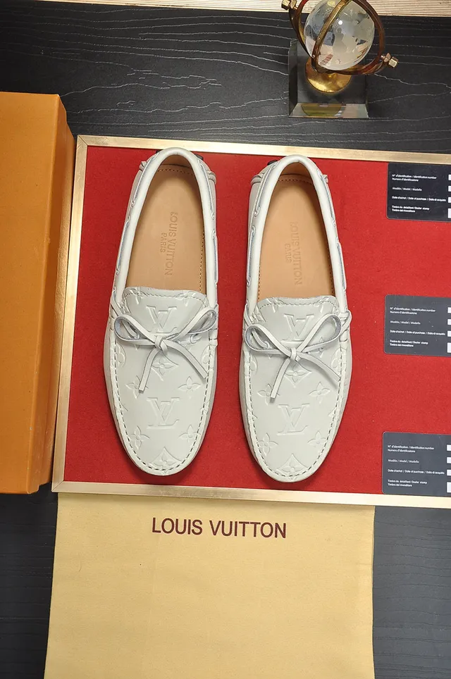 Louis Vuitton Monogram Loafer Off-White Leather Bow-Tie Loafers 9