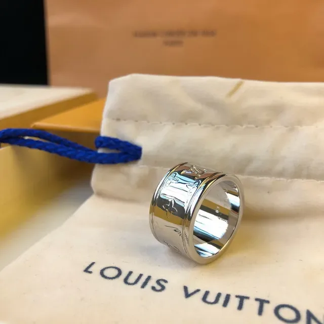 Louis Vuitton Monogram Ring Silver Polished Metal Ring 2