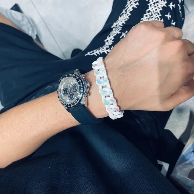 Louis Vuitton Monogram World Tour Chain-Link Bracelet 2