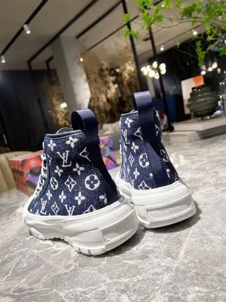 Louis Vuitton Navy White High-Top Monogrammed Canvas Lifestyle Sneakers 5