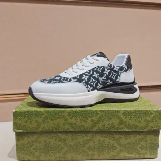 Louis Vuitton حذاء رياضي كاجوال أزرق بحري أبيض مونوغرام قماش كانفاس طبقات جلد سميك