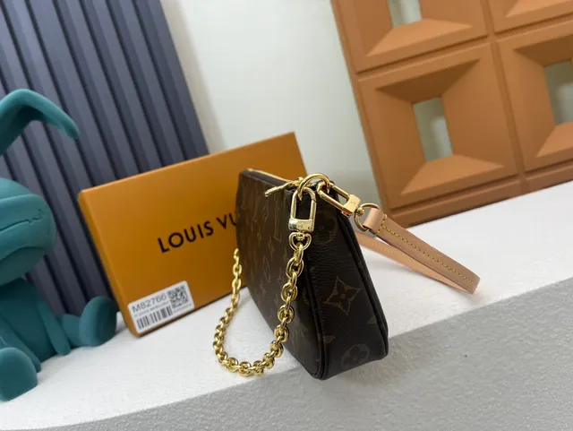 Louis Vuitton Pochette Metis Marron Doré Monogram Coated Canvas Chain-and-Leather Strap Underarm Bag 4