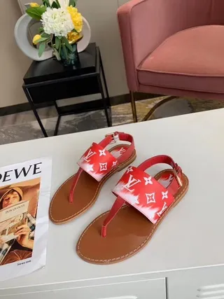 Louis Vuitton Sandales Casuales de Cheville Ajustables avec Sangle Imprimée en Monogramme et Boucle Rouge Marron 9