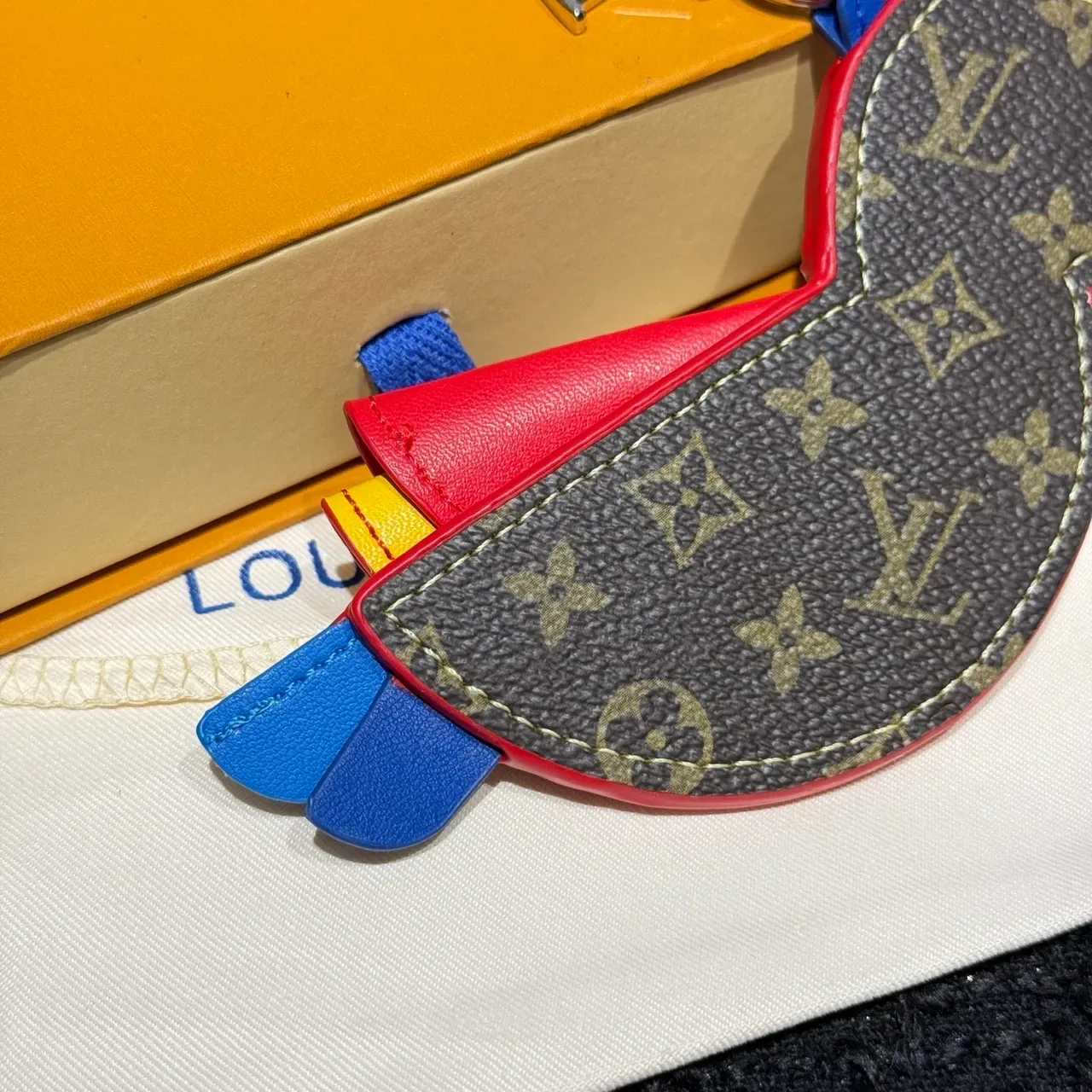 Louis Vuitton Red Multicolor Parrot-Shaped Monogram Leather Handbag 3