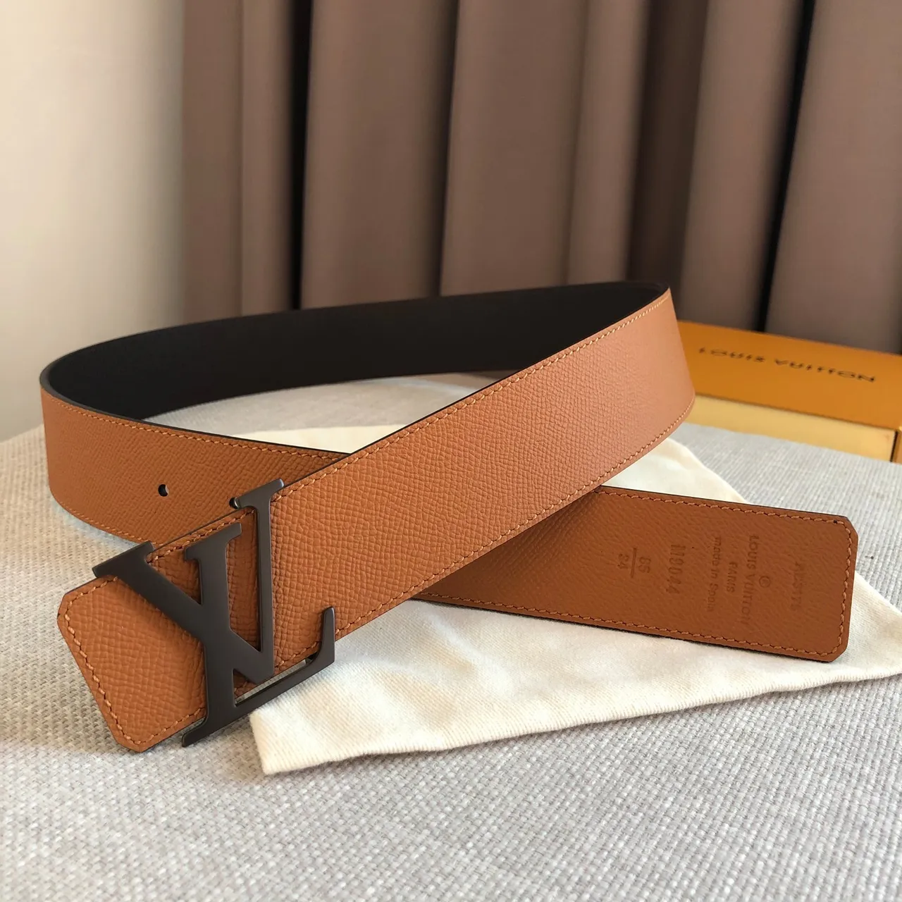 Louis Vuitton Reversible Black Tan Leather Belt 3