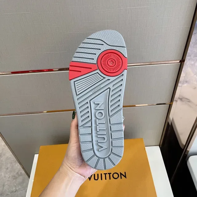 Louis Vuitton Run Away Slide أسود أبيض حزامين إبزيم إغلاق تفصيل Piping شرائح 2