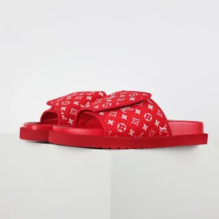 Louis Vuitton Run Away Slide Red Monogram चप्पल