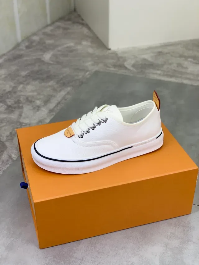 Louis Vuitton Run Away White Canvas Lifestyle Sneakers 4