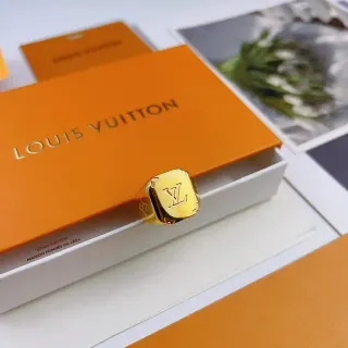 Louis Vuitton Signet Ring Gold Square Face Monogrammed Ring