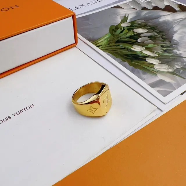 Louis Vuitton Signet Ring Gold Square Face Monogrammed Ring 3