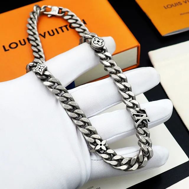 Colar Louis Vuitton corrente chunky curb-link prata com acabamento antiqued 3