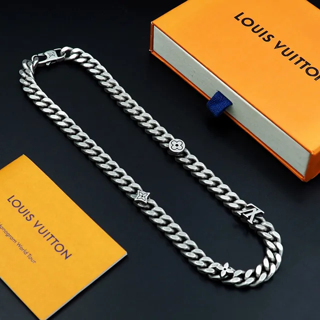 Colar Louis Vuitton corrente chunky curb-link prata com acabamento antiqued 8