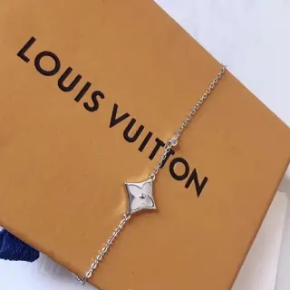 Louis Vuitton Silver White Chain Quatrefoil Pendant Bracelet