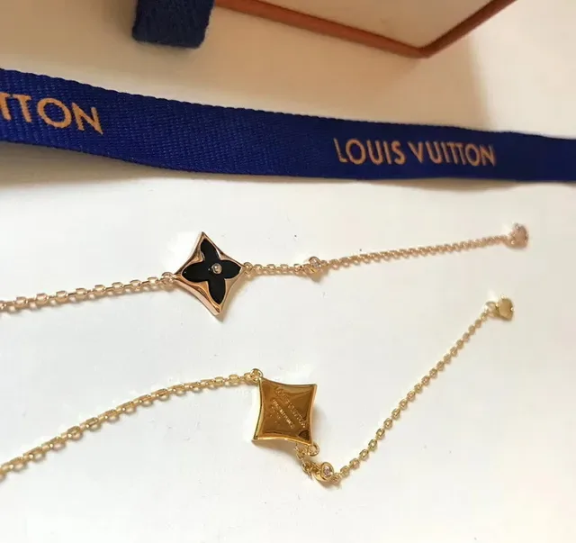 Louis Vuitton Silver White Chain Quatrefoil Pendant Bracelet 9