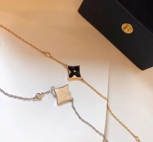 Louis Vuitton Silver White Chain Quatrefoil Pendant Bracelet 17