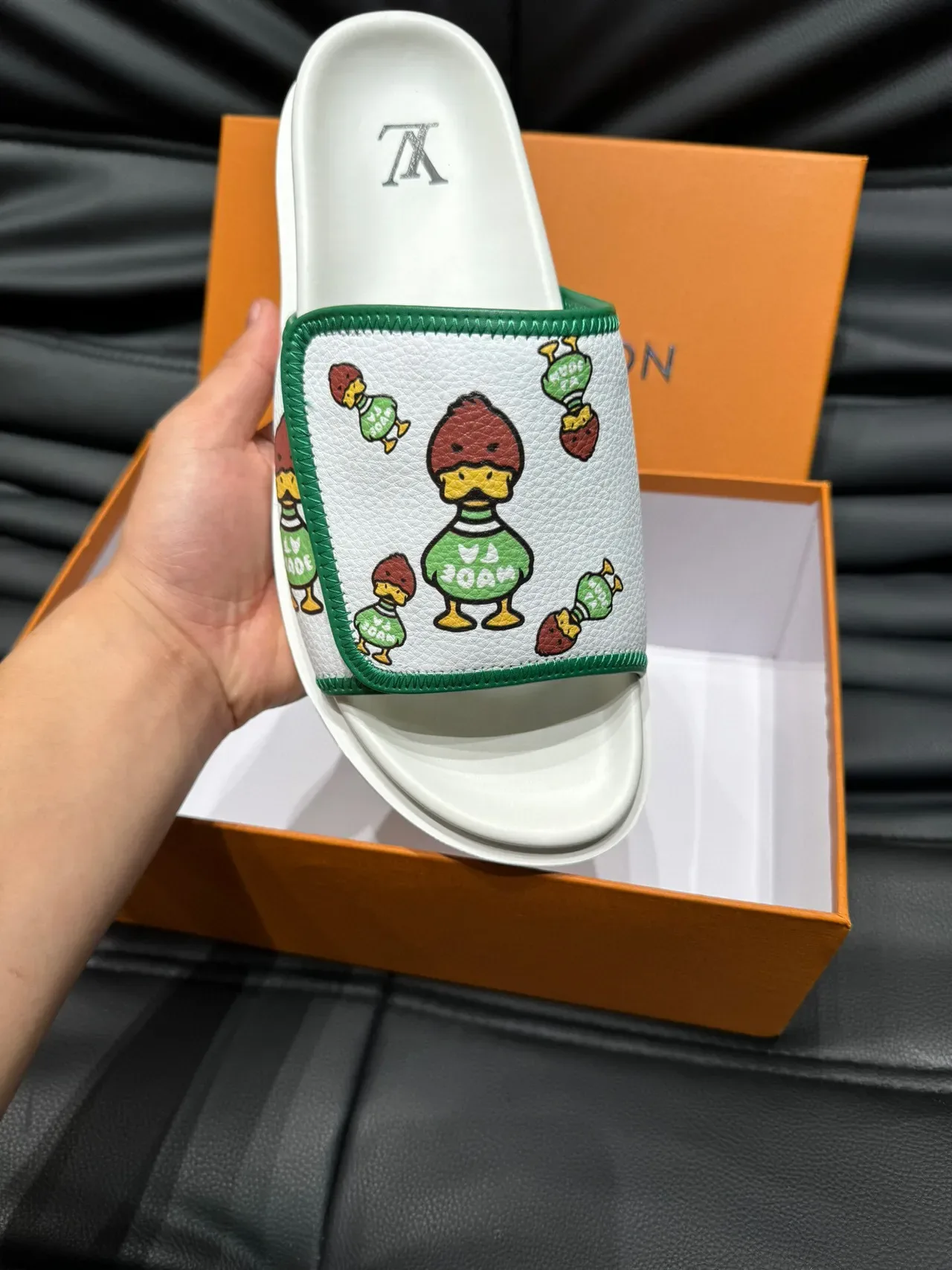 Louis Vuitton Slides White Green Leather Piped Strap Slippers 7