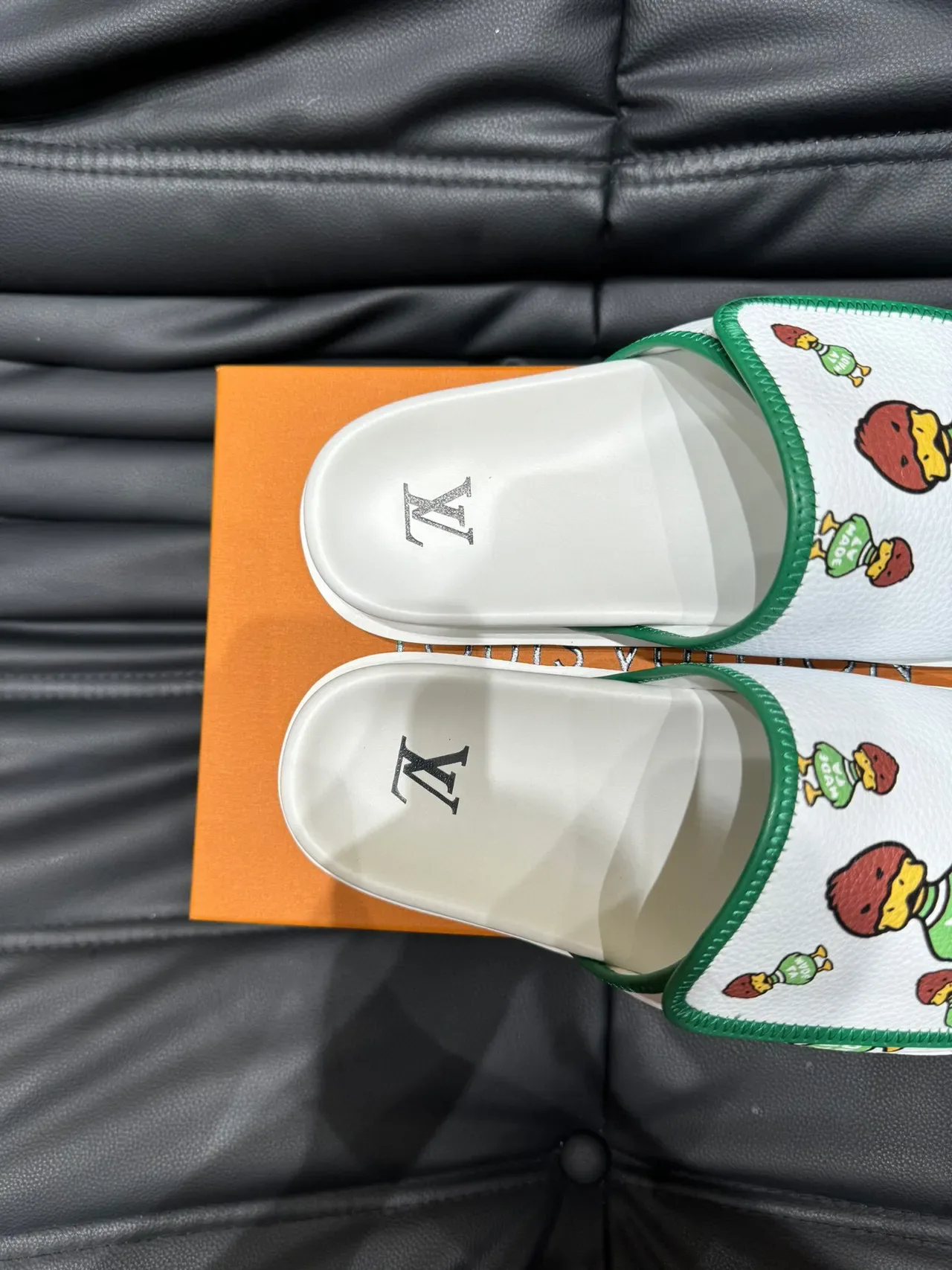 Louis Vuitton Slides White Green Leather Piped Strap Slippers 8